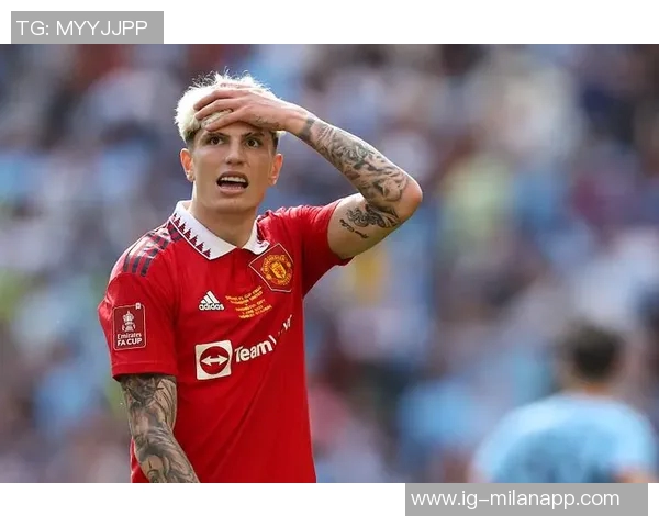 理查兹对加纳乔提出批评呼吁他提升基本功展现决心并加强防守跑动能力 理查兹对加纳乔提出批评呼吁他提升基本功展现决心并加强防守跑动能力